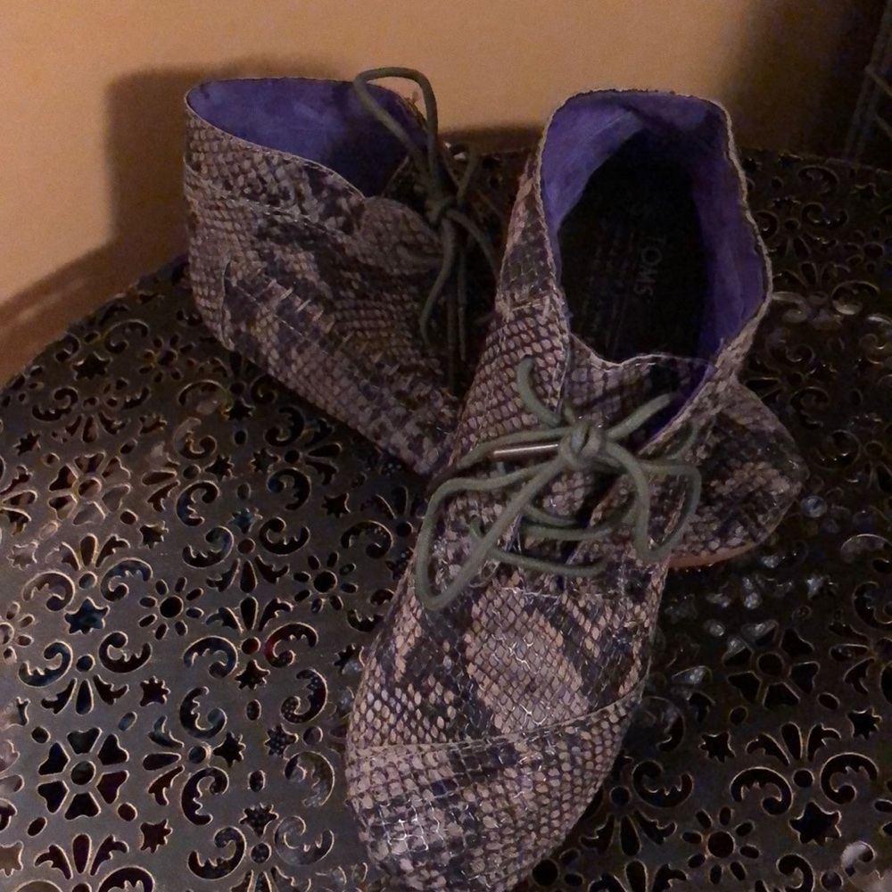 TOMS Booties